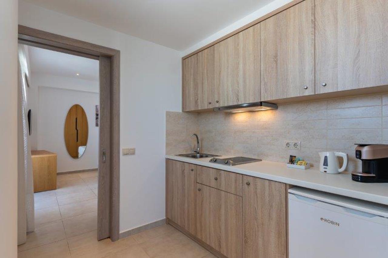 Minos Hotel Ретимно Екстериор снимка