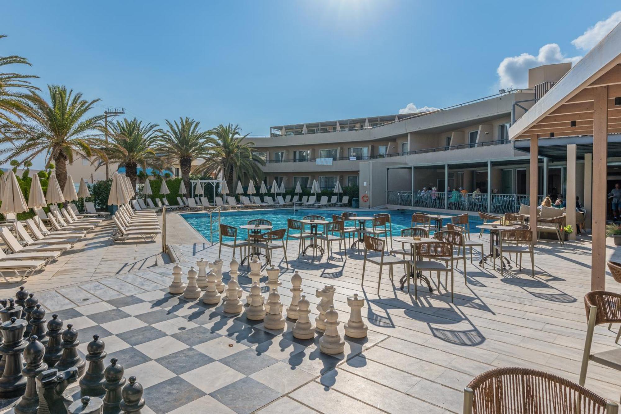 Minos Hotel Ретимно Екстериор снимка