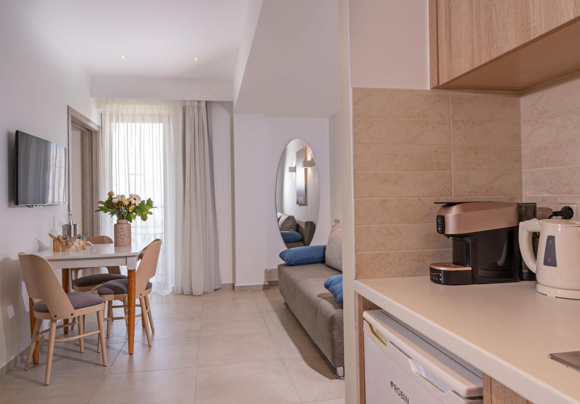 Minos Hotel Ретимно Екстериор снимка