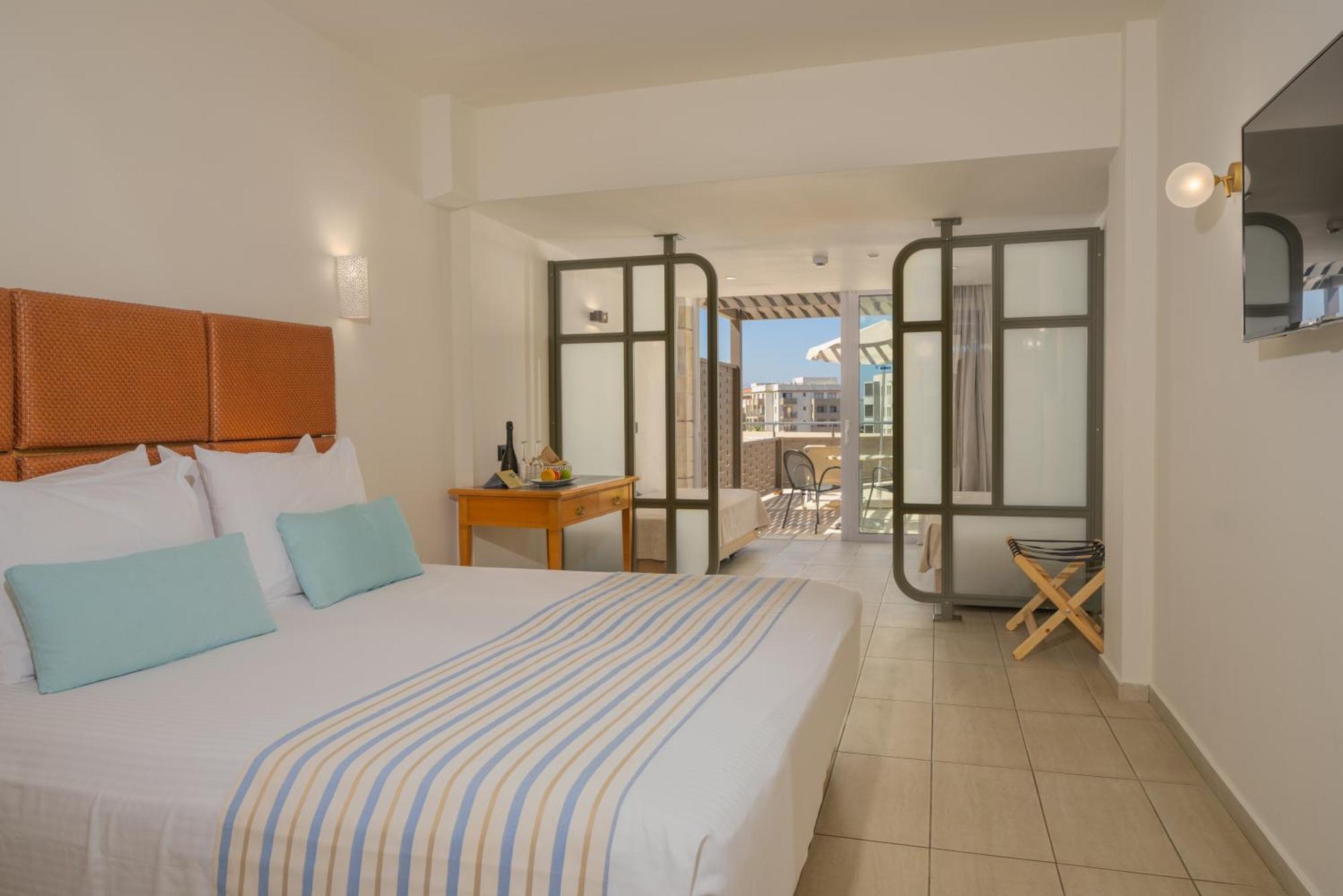 Minos Hotel Ретимно Екстериор снимка